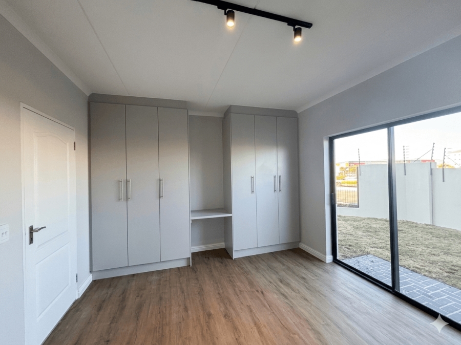 To Let 2 Bedroom Property for Rent in Sandown Western Cape